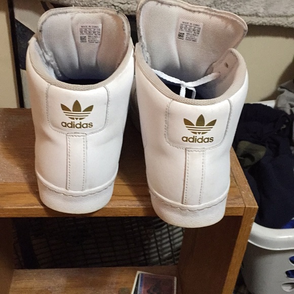 ADIDAS Skateboarding Superstar - Picture 3 of 4